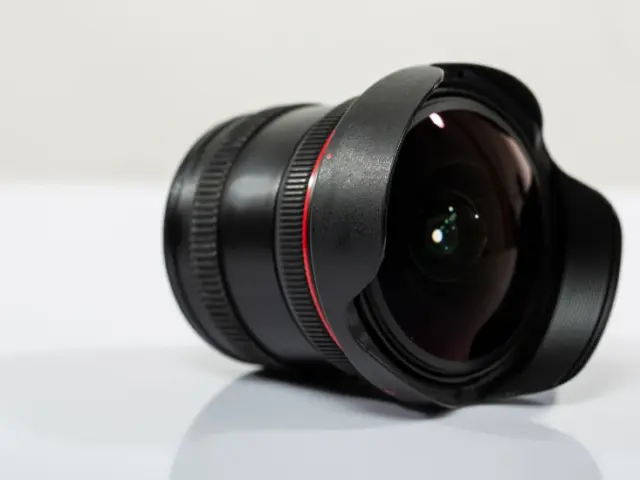 Learn about the Different Applications and Major Benefits of an Eyepiece Lens