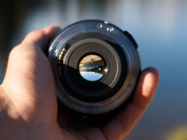 Why Are Telecentric Imaging Lenses Essential for High-Precision Inspection?